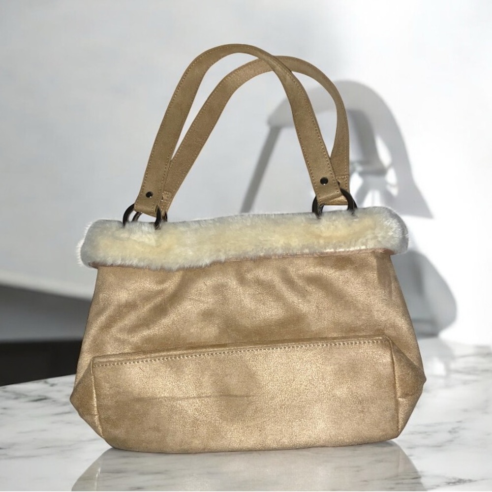 Bath and Bodyworks Bag - faux fur Tote Bag Purse - Picture 2 of 7
